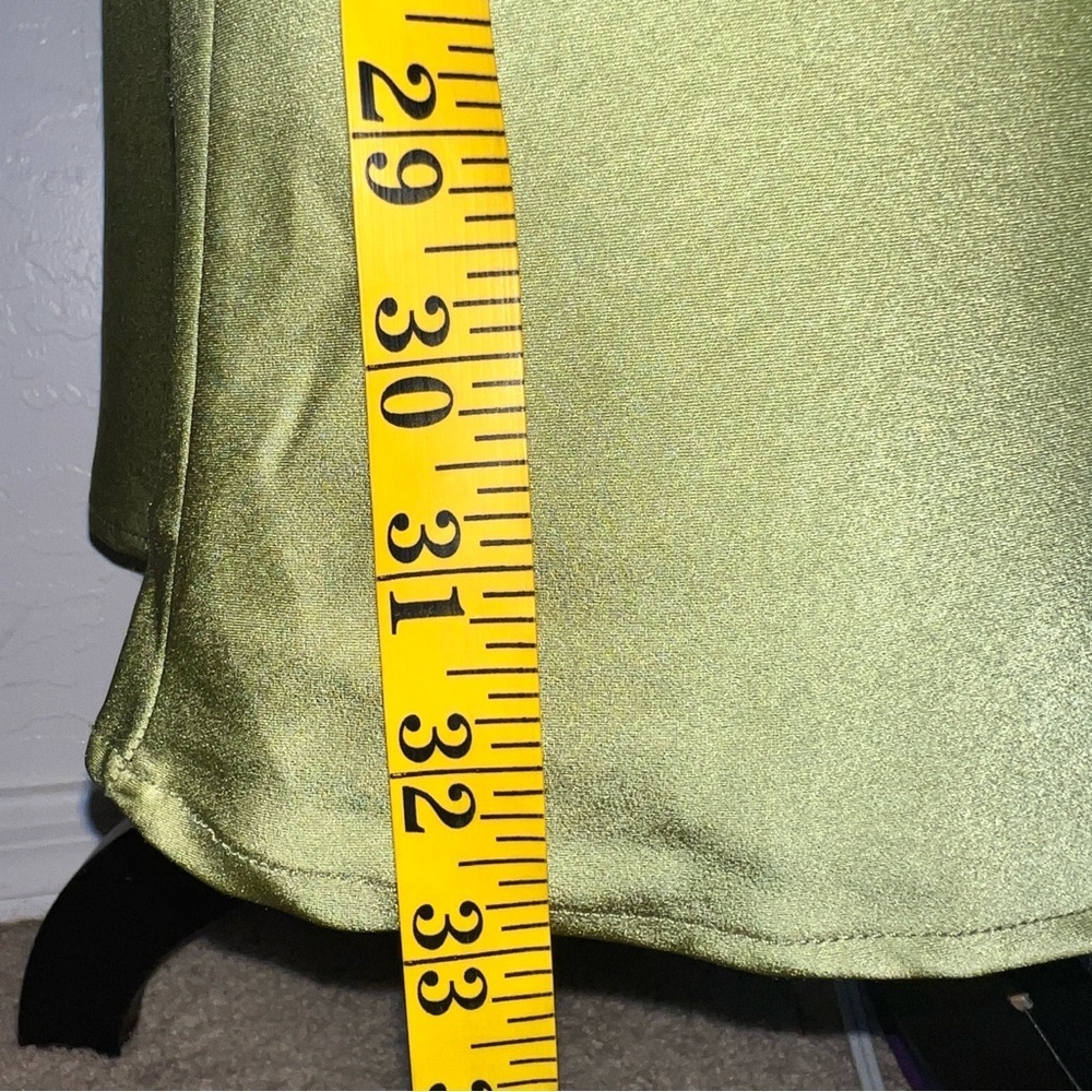 Showpo. Kaniva Midi Dress One Shoulder Open Back Dress in Olive Green Size 6 - Picture 15 of 16